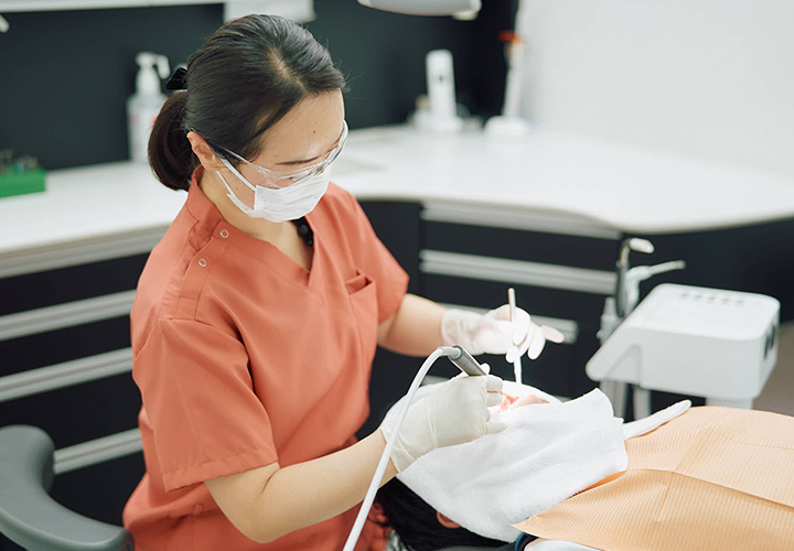 歯周病の段階ごとに最適な治療を行う