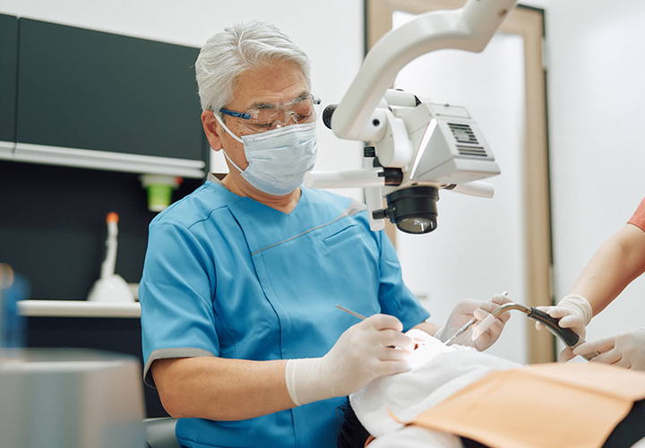 歯内療法学を学び専門知識・経験豊富な歯科医師が在籍